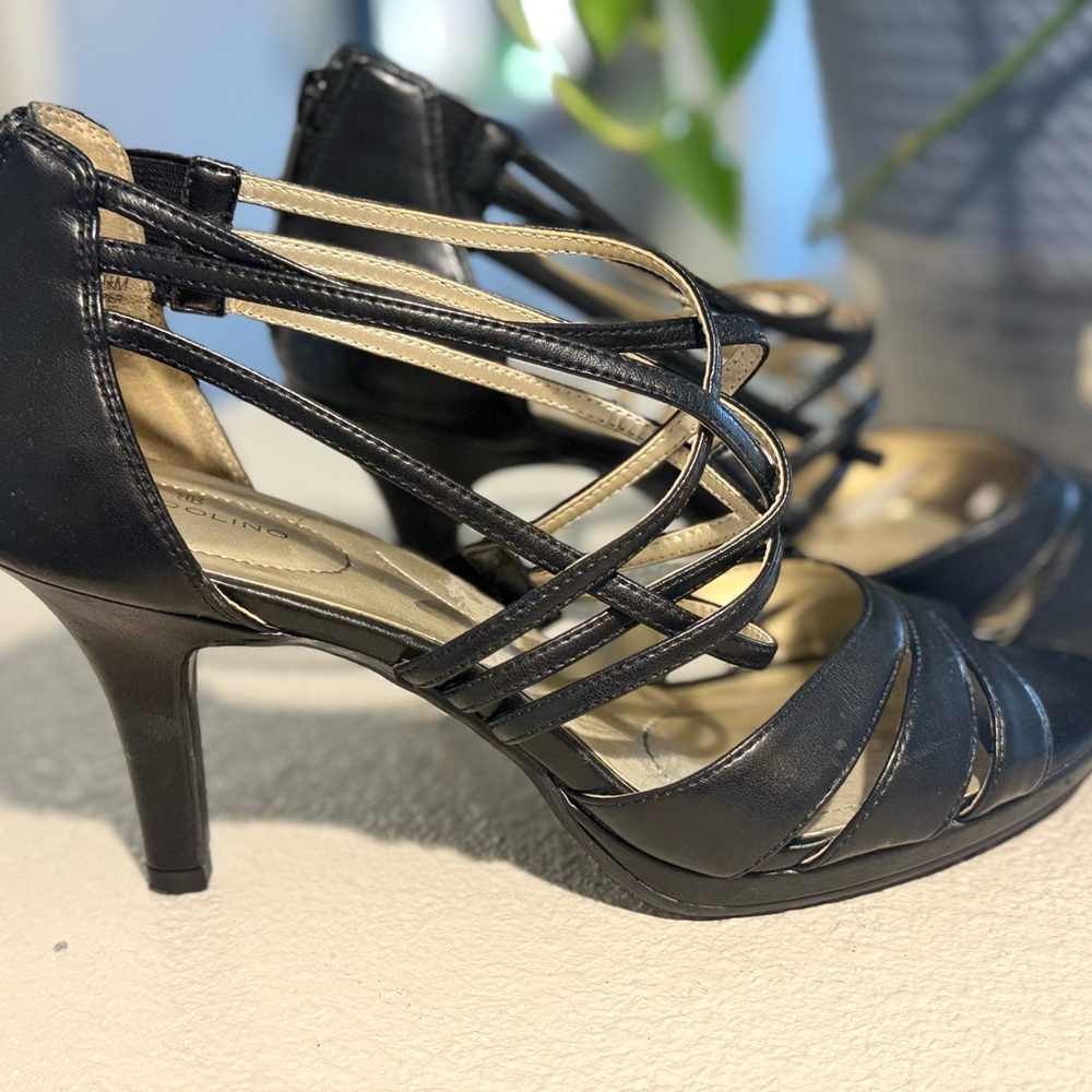 Bandolino Black Strappy Heels
